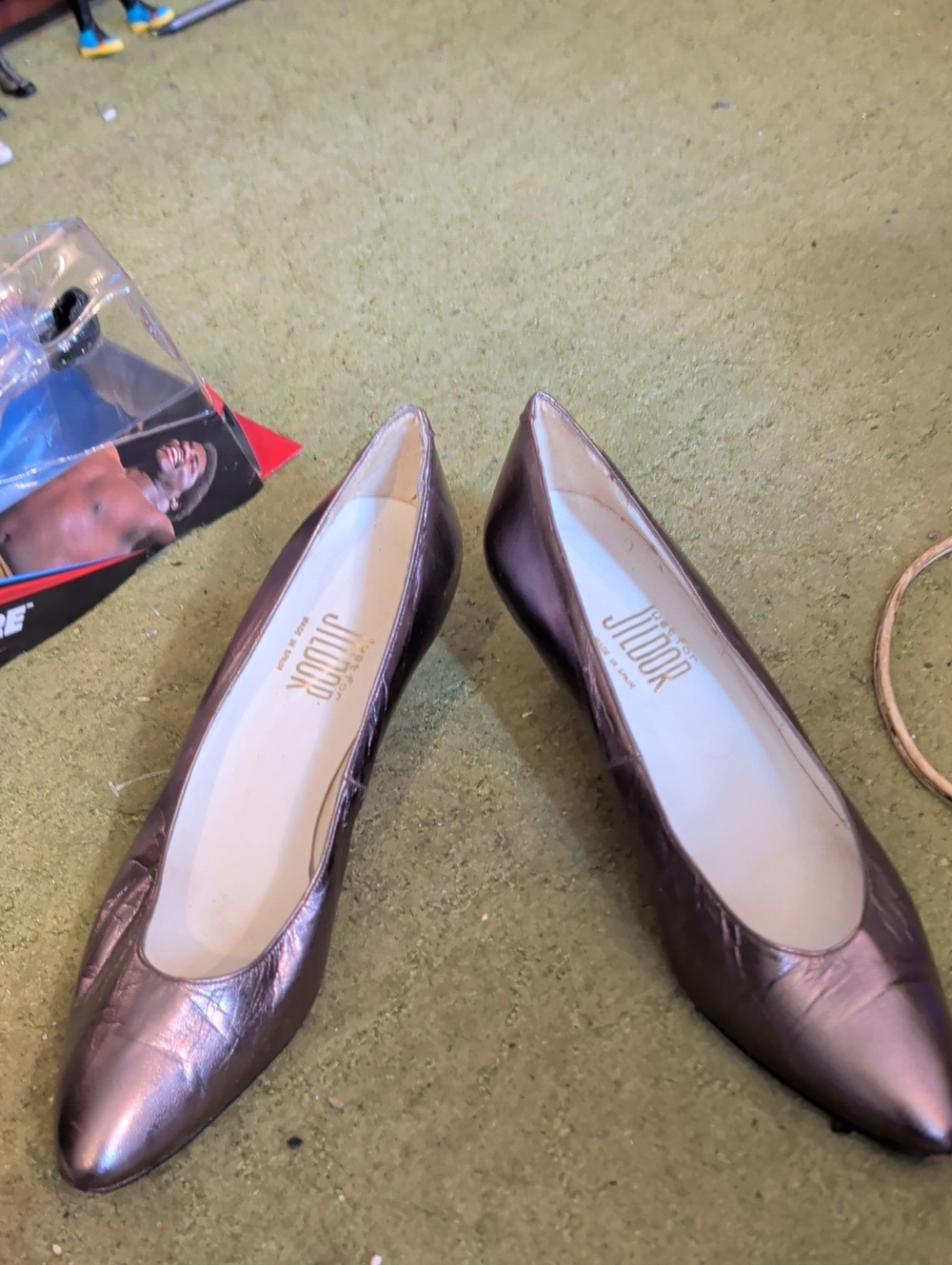 Just for Jildor Metallic Bronze Leather Kitten Heels